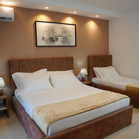 Atrium Deluxe 4*