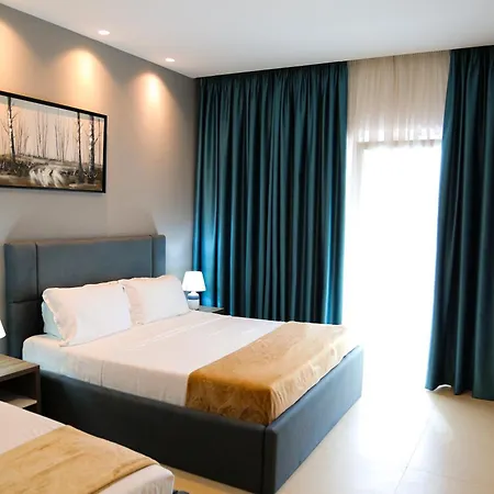 Atrium Deluxe غوليم
