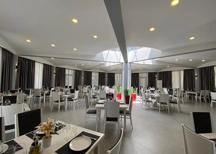 Atrium Deluxe Resort Golem (Tirana)
