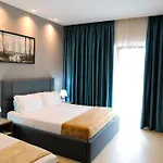 Atrium Deluxe 골렘