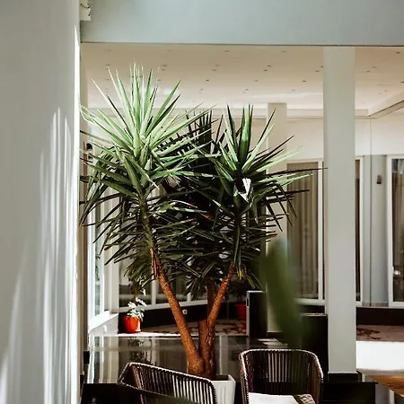 Üdülőközpont Atrium Deluxe Golem