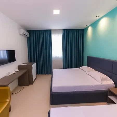Üdülőközpont Atrium Deluxe Golem