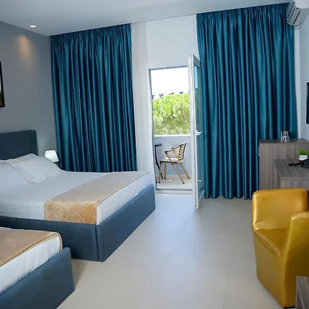 Üdülőközpont Atrium Deluxe 4*