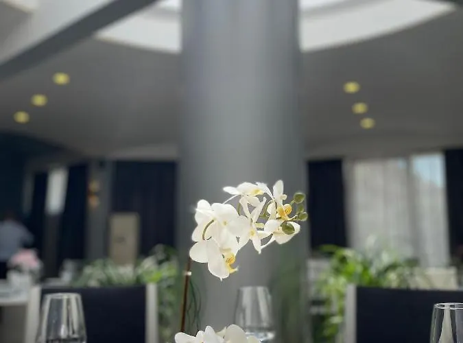 Atrium Deluxe Resort Golem (Tirana)