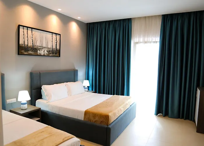 Atrium Deluxe Golem (Tirana)